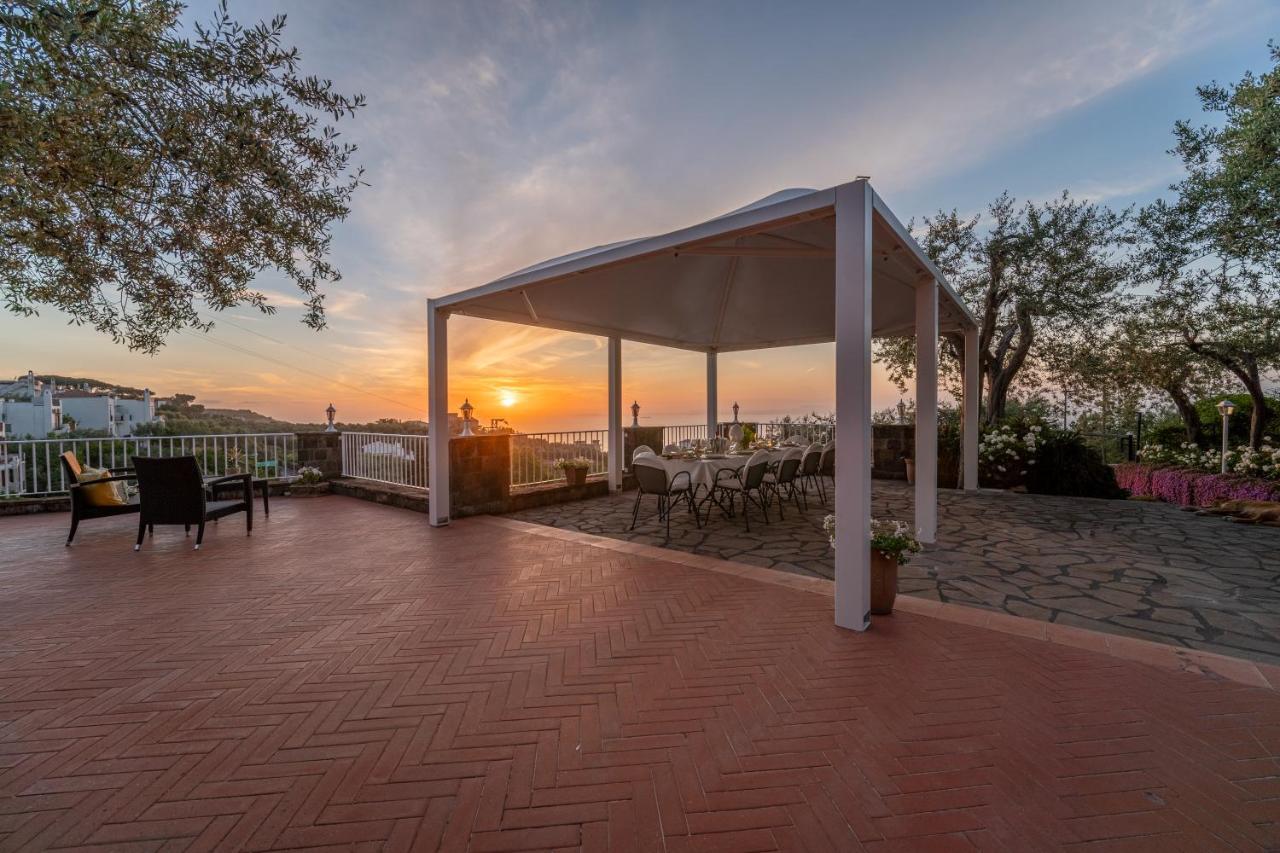 Villa Carolina Sorrento Private Heated Pool And Sea View Екстериор снимка